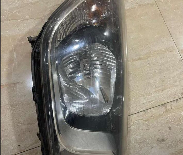 Hyundai i20 Headlight