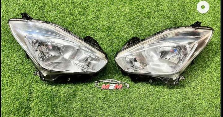 Swift Original Headlight Set