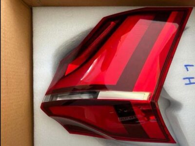 XUV 700 AX7 Original Tail Light