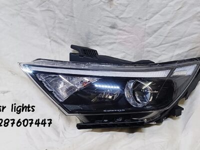 Hyundai i20 Sportz Headlight