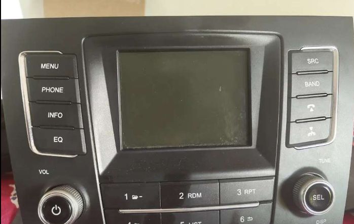 XUV 300 Stereo