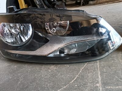 Volkswagen polo headlight