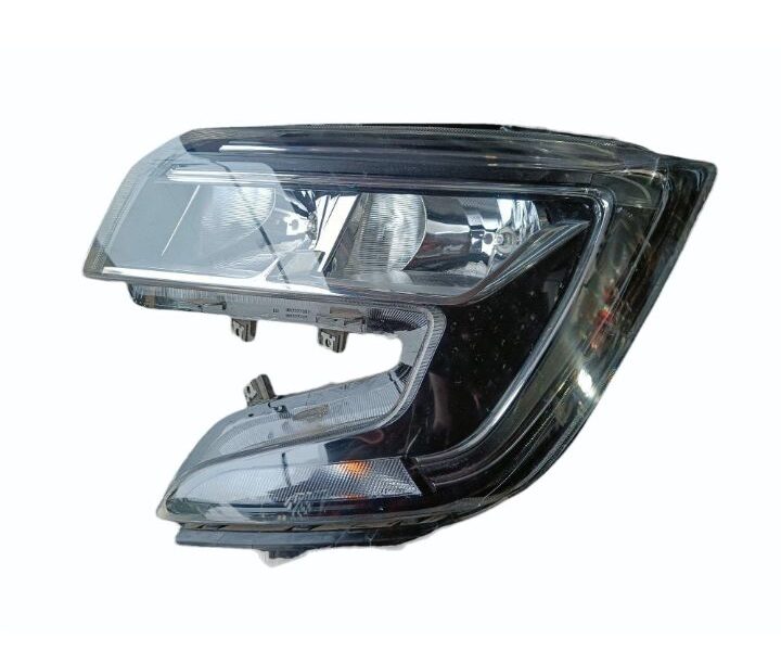 XUV 700 Headlight