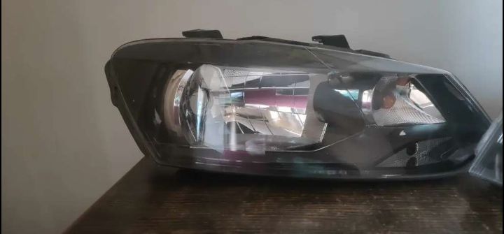 Polo Highline Headlights