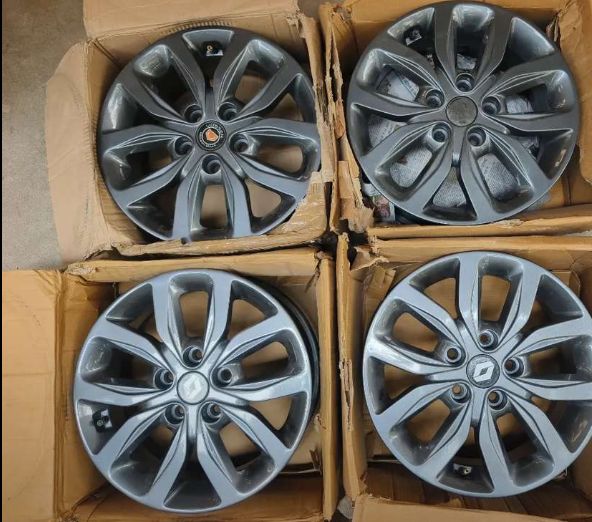 Duster Alloy Wheels