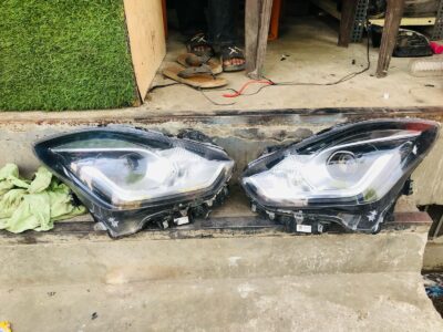 Swift Headlight Pair