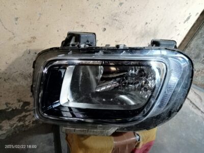 Venue Headlight