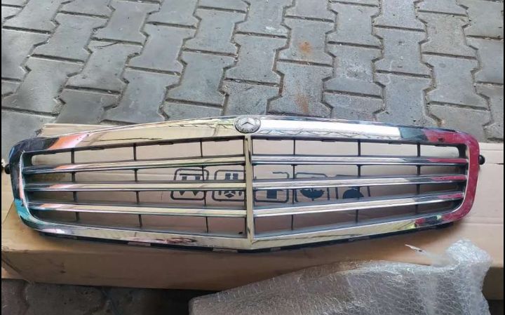 Mercedes Front Grill