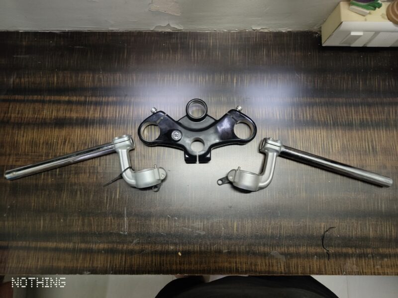 Royal Enfield gt650 clip ons