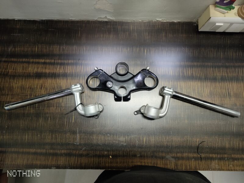 Royal Enfield gt650 clip ons