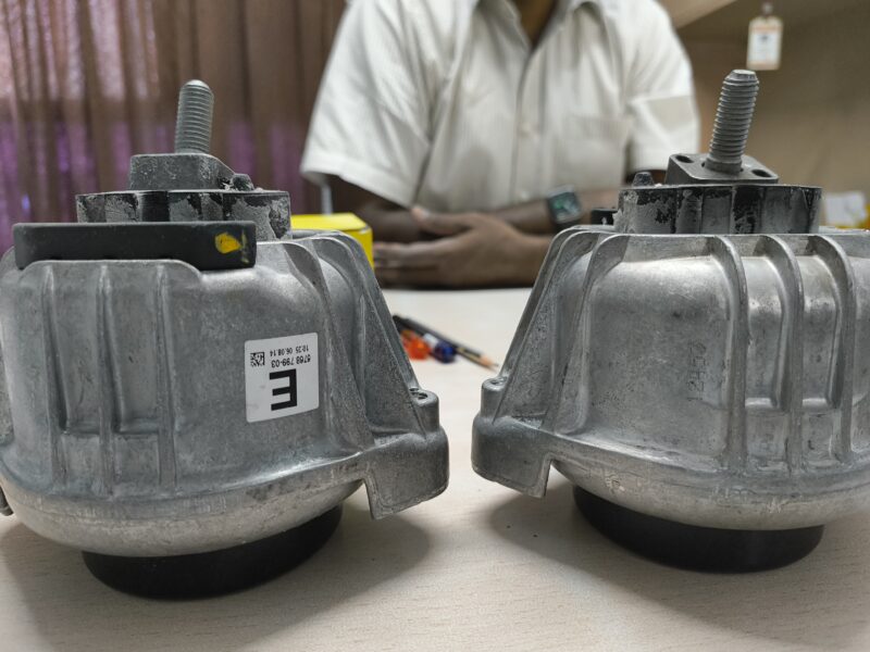 Engine Mount (Left & Right)