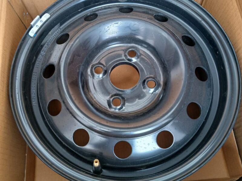 Maruti swift 14 inch rim and wheel caps