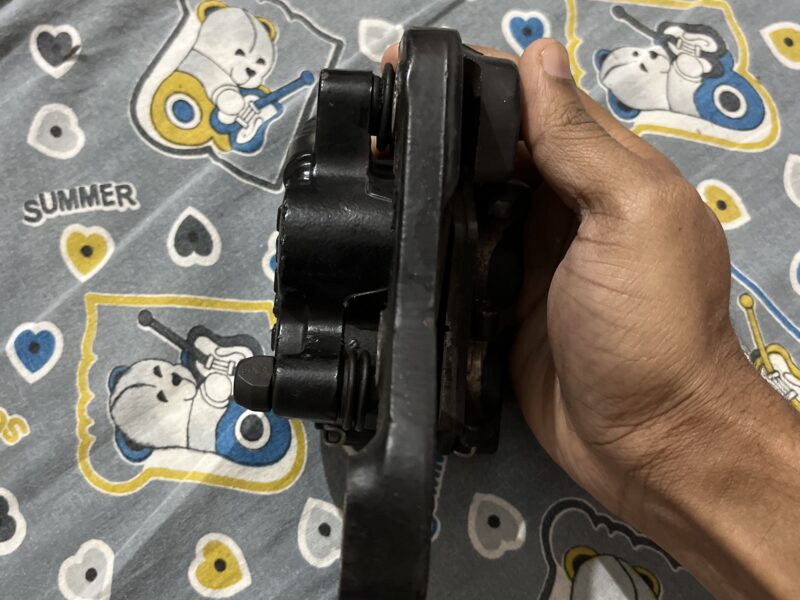 Pulsar 220 caliper and disc ABS Less used