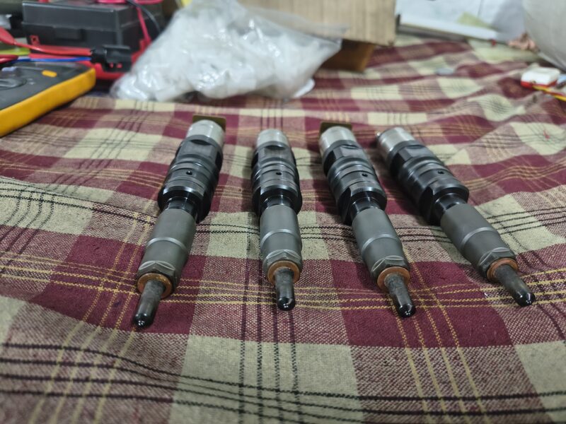 Denso bs 6 3150 injector 2nd hand ashok leyland machine garunteed
