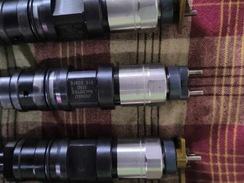 Denso bs 6 3150 injector 2nd hand ashok leyland machine garunteed