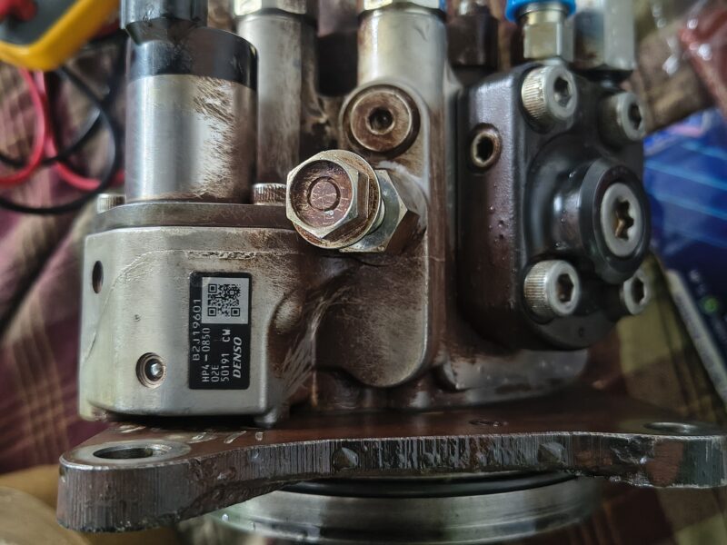 Denso bs 6 3150 injector 2nd hand ashok leyland machine garunteed