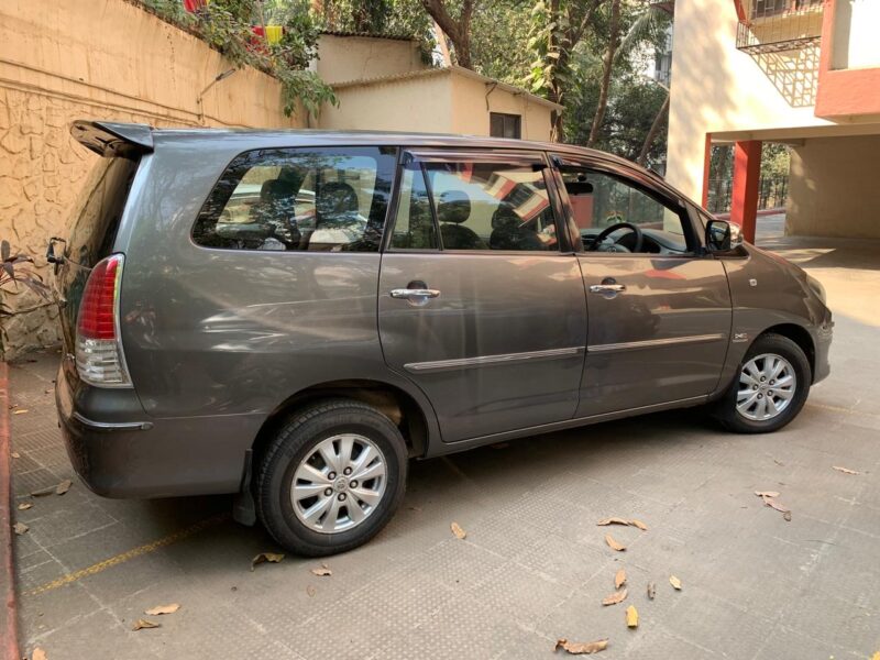 Selling original parts for 2011 Innova - MINT condition