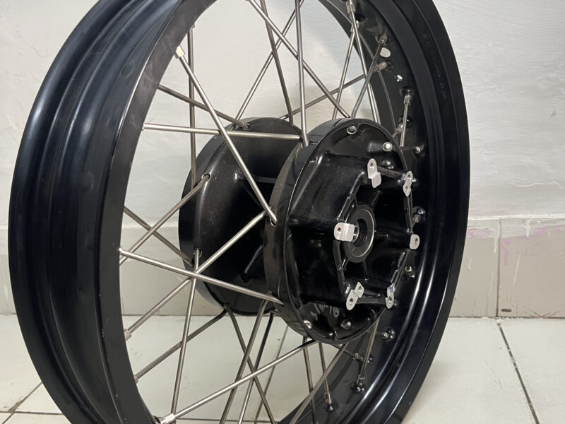 Royal Enfield GT 650 OEM Spoke Rims (Vredestein Setup) – Brand New