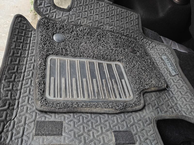 TATA PUNCH 7D MAT