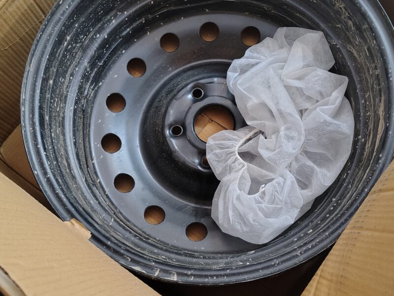 Maruti Suzuki Grand Vitara Steel Rim and Cover (Hubcoat) Full set