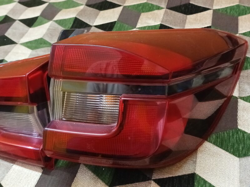 Nissan Magnite Tail Lights with blubs both left and right