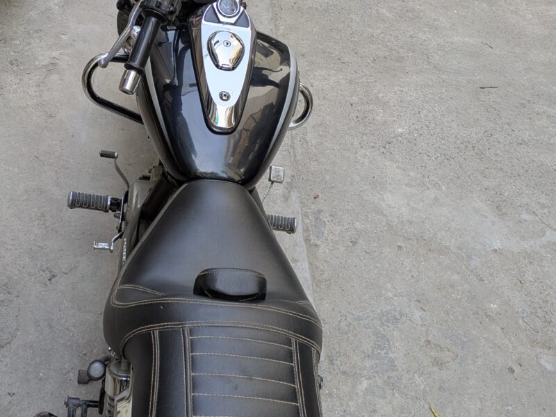 Bajaj avenger Cruise 220