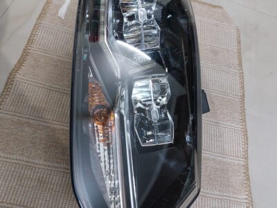 Volkswagen Vento 2015–2019 OEM Headlight (Driver Side) – Original, Excellent Condition