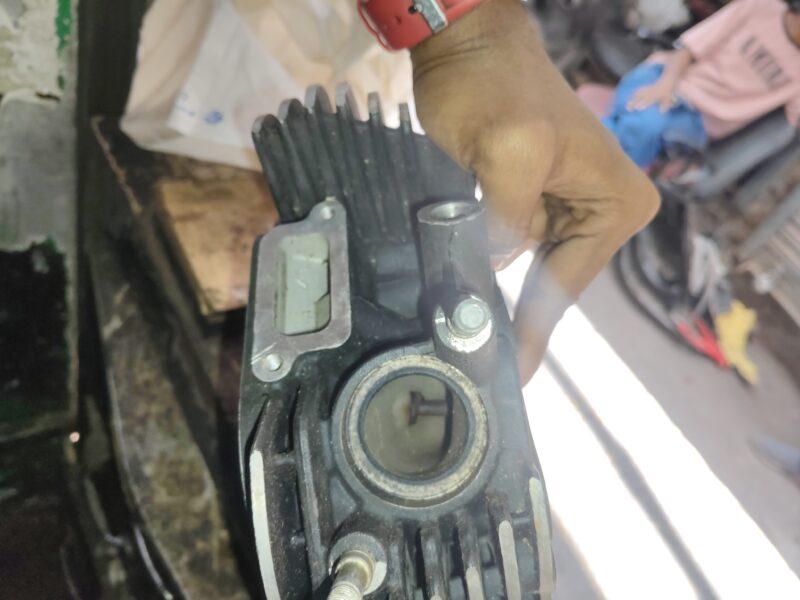 Royal Enfield Reborn Head 2024