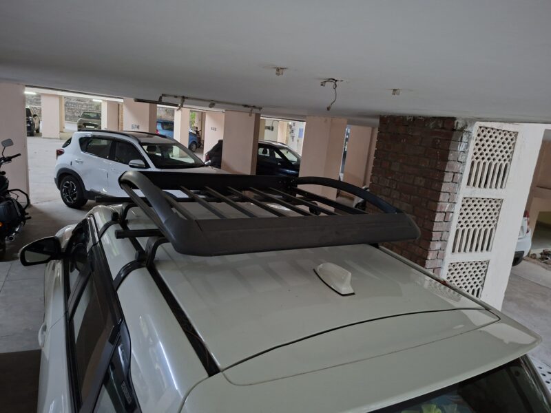 Car luggage carrier