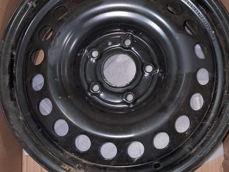 Facelift 2026 TATA Nexon 16 inches steel wheel and rim cover
