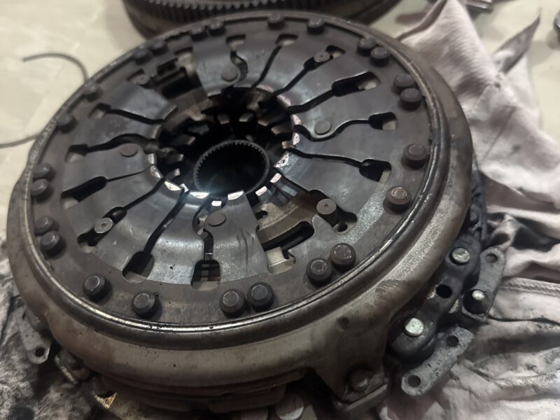 LUK Clutch kit and Flywheel for Volkswagen Vento 1.5 TDI AT