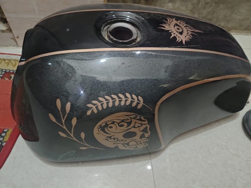 Continental gt 650 original custom tank