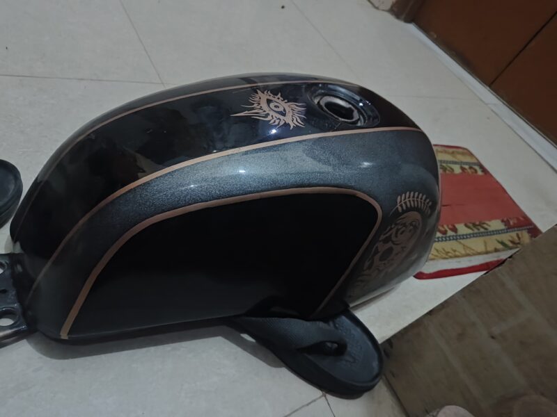Continental gt 650 original custom tank