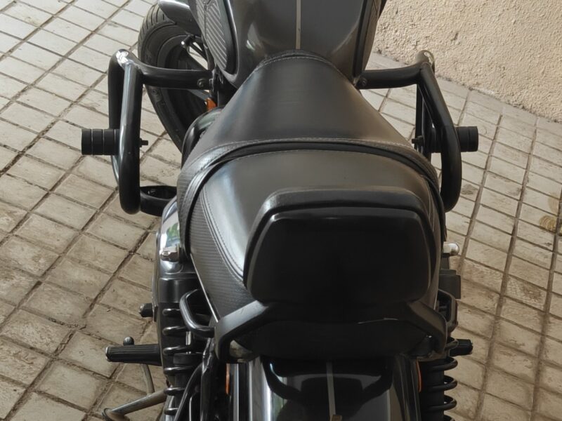 VIP number Yezdi Roadster for sale for Pro riders