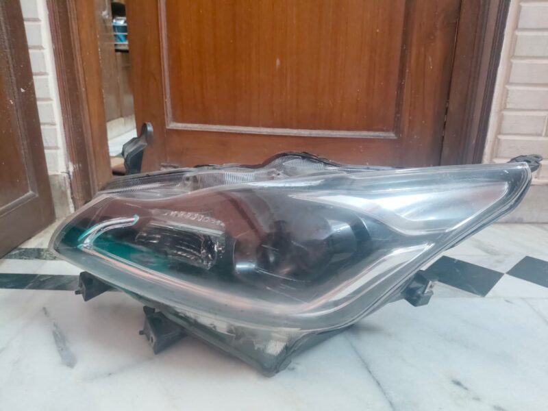 Left side Front head lamp