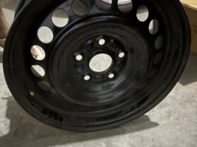 Maruti Suzuki Brezza Wheel RIM and Cap
