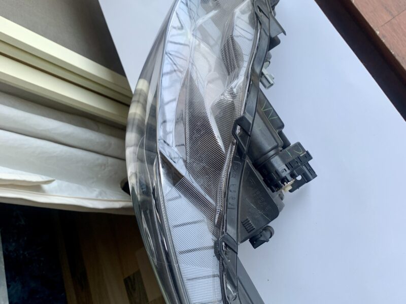 Baleno delta headlamp left