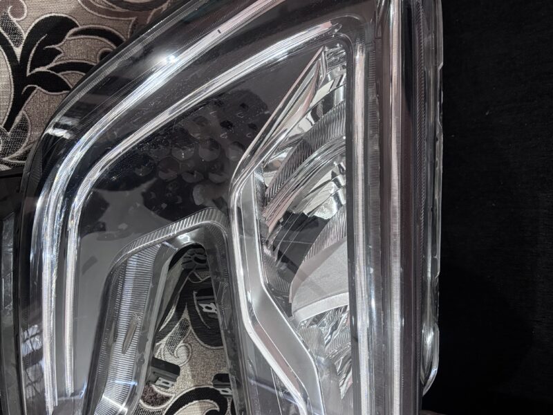 xuv700 (2024)AX7L headlights top model