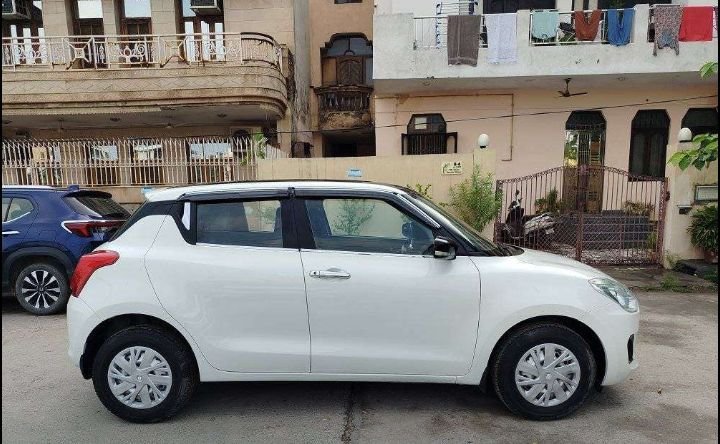 Maruti Suzuki Swift VXi