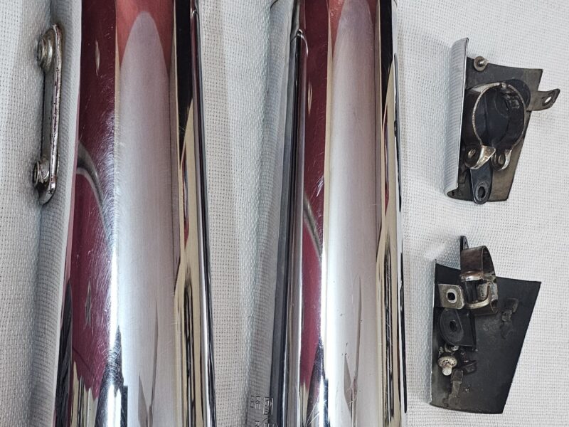 INTERCEPTOR/GT 650 ROYAL ENFEILD OEM EXHAUST IN EXCELLENT CONDITION