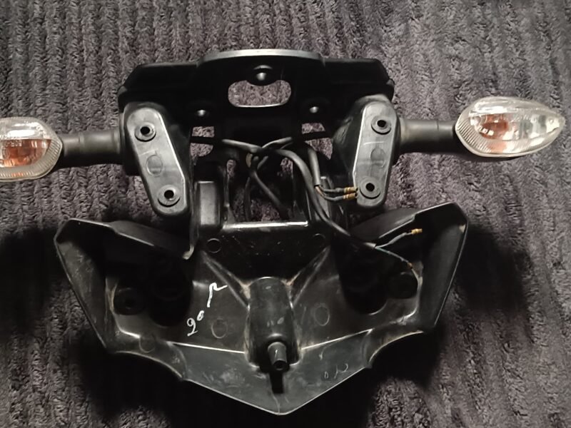 Mt15v2 Head assambly and speedometer