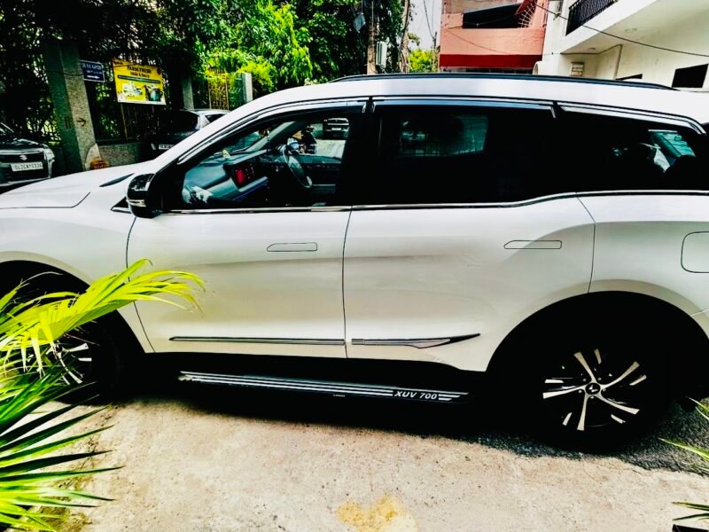 Xuv700 side steppers