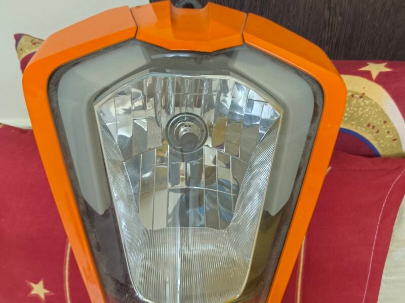Ktm duke 250 head lamp assembly
