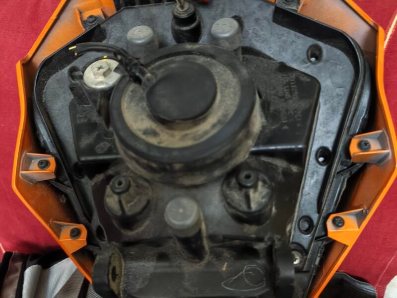 Ktm duke 250 head lamp assembly