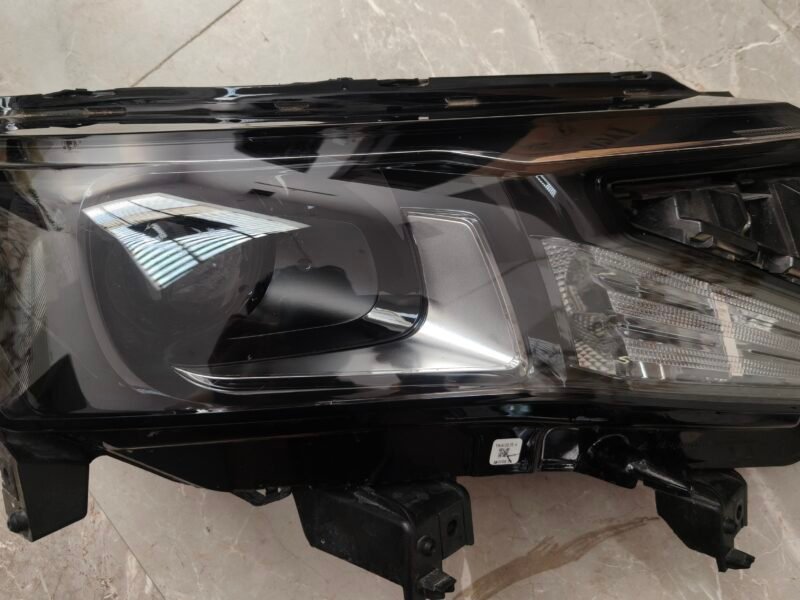 Brezza VXI headlights