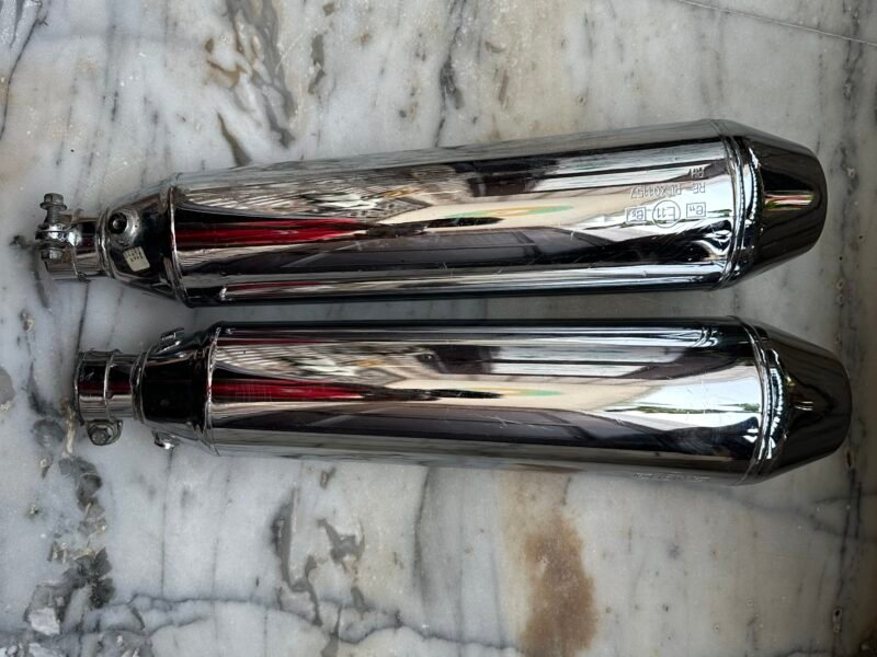 Urgent sale Gt continental 650 original exhaust brand new ph 8920398362