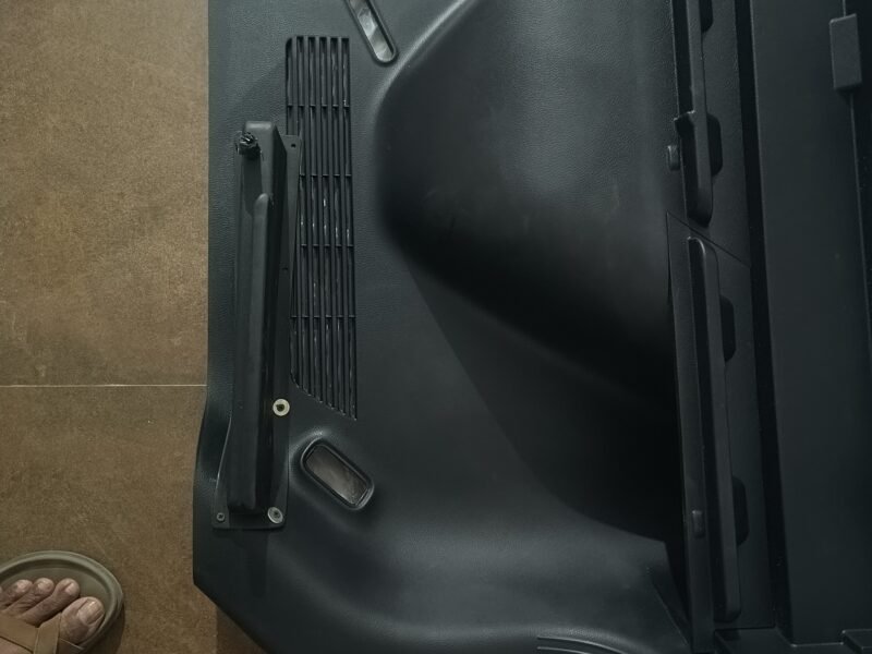 Kia seltos- Parcel tray, holding stand and Original Trims