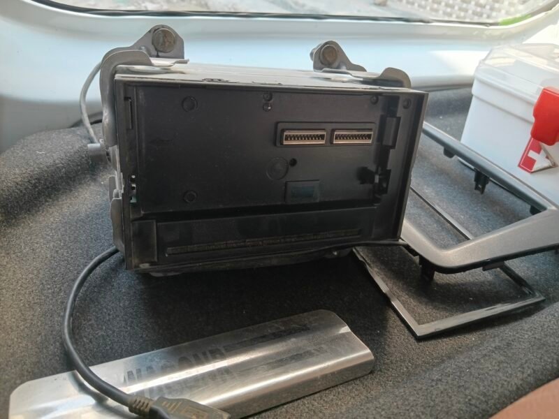 JVC KW-AV50 Double-DIN 6.1" Touchscreen Car DVD/CD Receiver