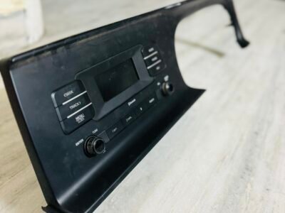 Seltos 2019 HTE OEM Stereo with fixer